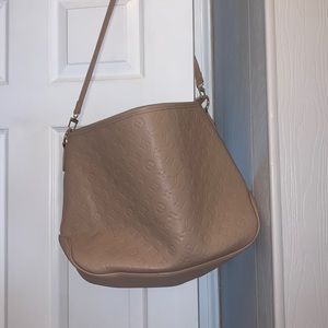 Non Authentic Louis Vuitton